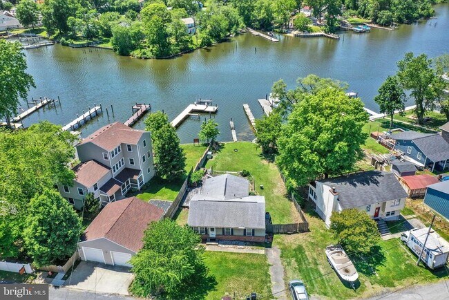 Building Photo - 8027 Shore Rd