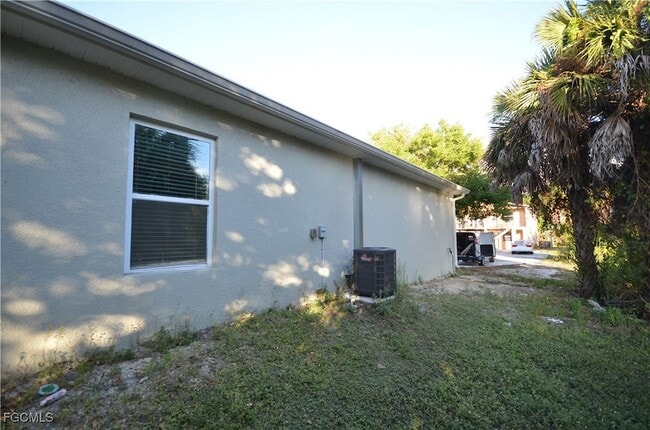 Building Photo - 2218 Quality Life Ctr Wy