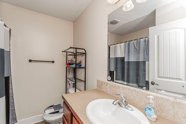 Building Photo - Please View 3D Virtual Walk-Through Before Scheduling a Showing