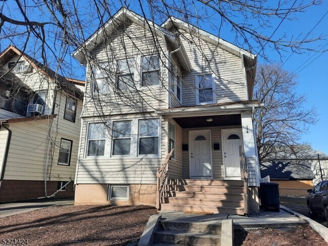 Primary Photo - 174 Joralemon St