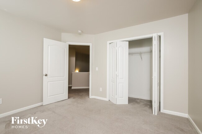 Building Photo - 111 Twisted Cypress Ln