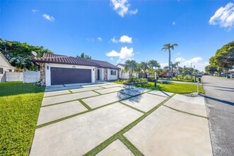 Building Photo - 6240 Gauntlet Hall Ln