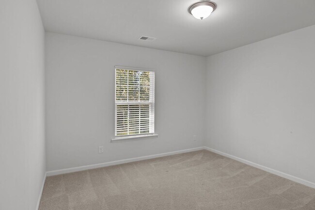 Building Photo - Beautiful Rental in Coosaw Preserve