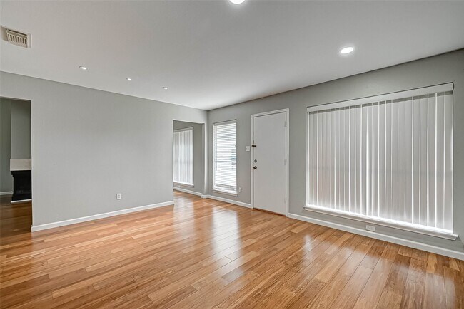 Building Photo - 9466 Coast Bridge St