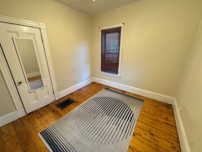 Building Photo - 377 Highland Ave