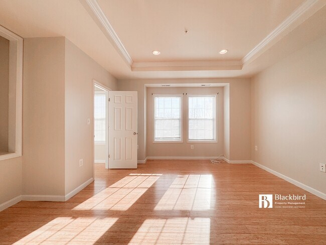 Building Photo - 5030 B St SE