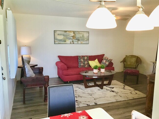 Building Photo - 438 Mansfield K