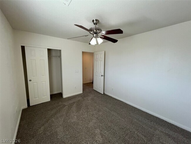 Building Photo - 1712 Newquay Commons Ave