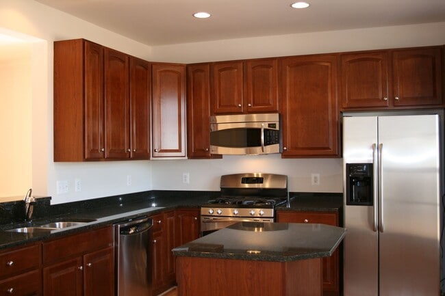 Building Photo - 2386 Abington Dr