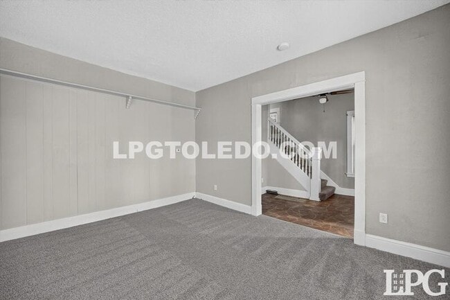 Building Photo - 1715 Greenwood Ave