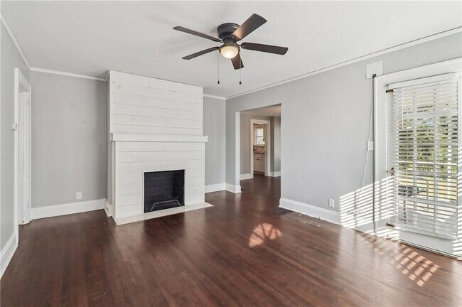 Building Photo - 2649 Jefferson Terrace