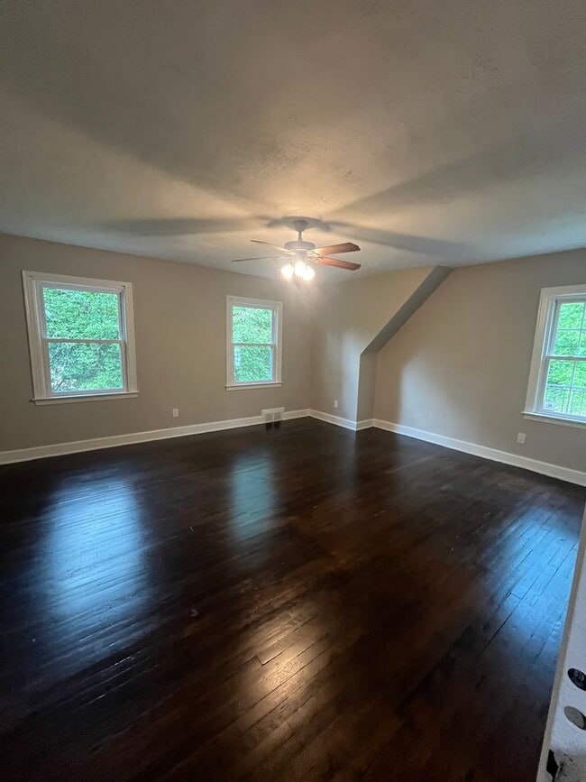 Building Photo - Charming 9 Bedroom Home Located In Raleigh NC!!!