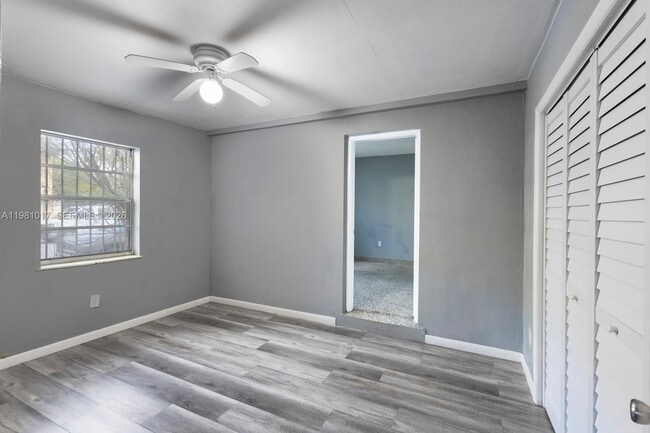 Building Photo - 101 SW 24th Ave