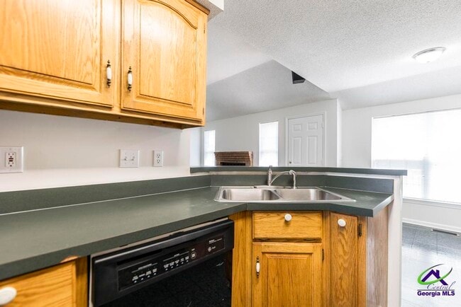 Building Photo - 1212 Willow Bend