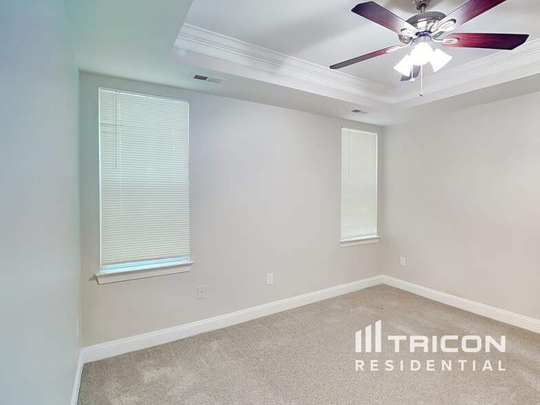 Building Photo - 4837 Samuel Richard St