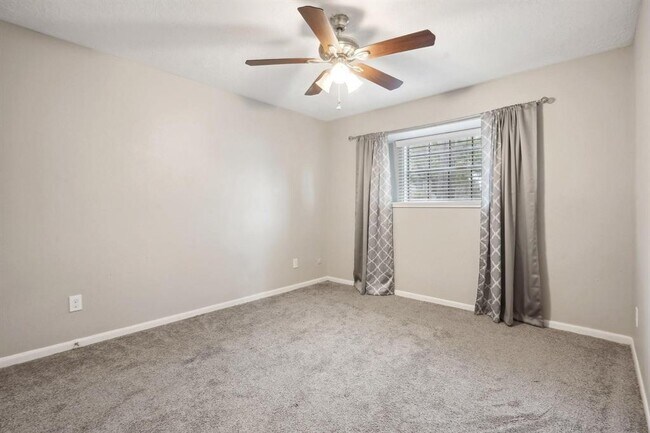 Building Photo - 1703 Westmere Ct