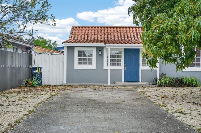 Building Photo - 6761 SW 13th Terrace