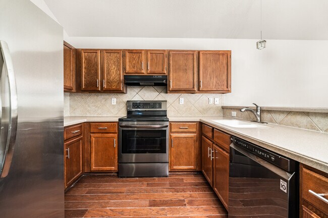Building Photo - 5314 Lake Golden Dr