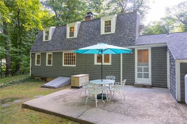 Building Photo - 3 Hilltop Rd