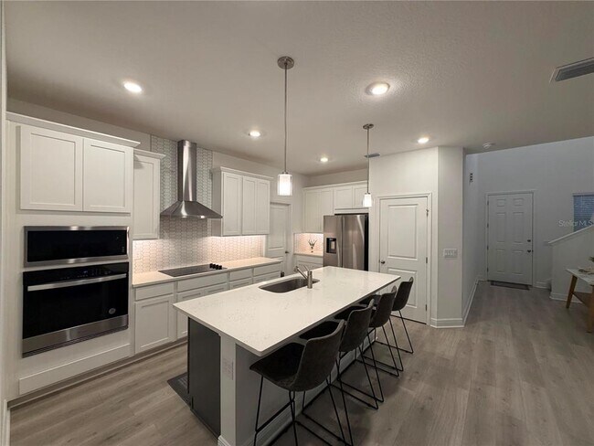 Building Photo - 2189 Sunshine Peak Dr