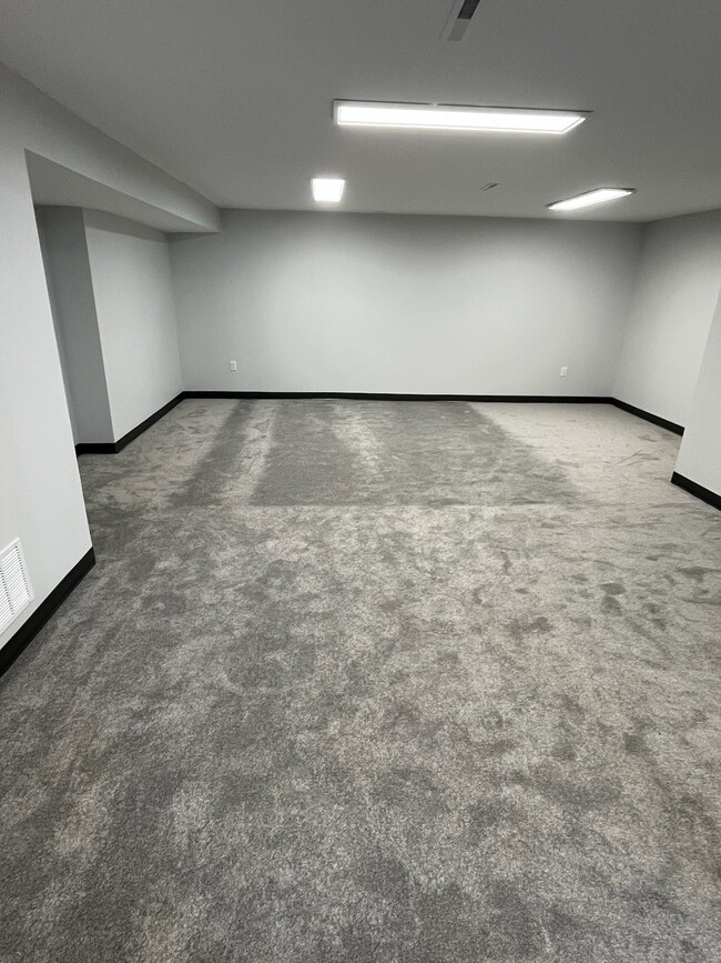 Building Photo - 330 Merwin Ave