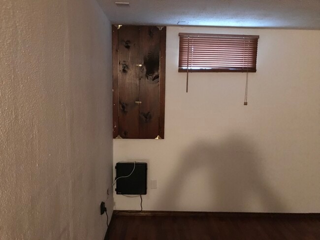Building Photo - 16 Bowstring Way