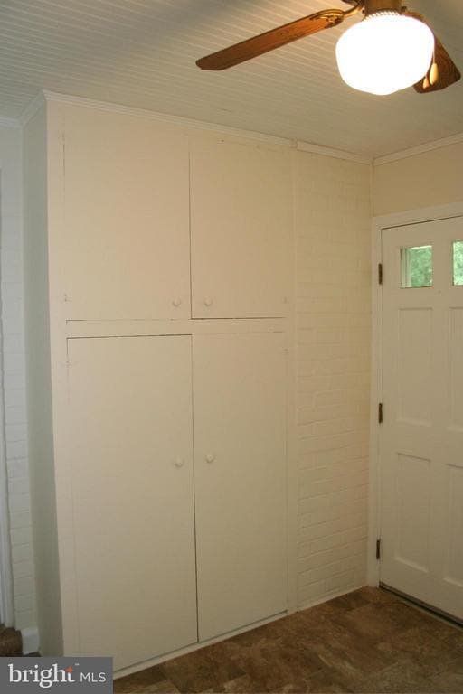 Building Photo - 305 N Emerson St