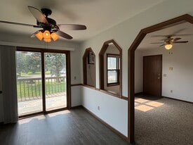 Building Photo - 651 Galena Ct