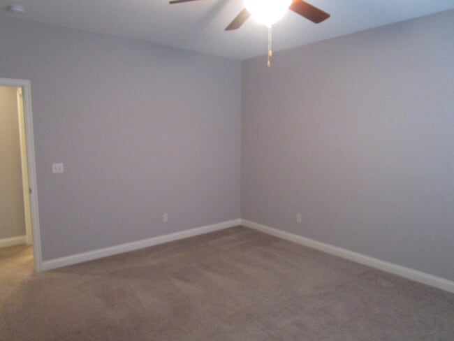 Building Photo - 2420 Boulder Springs Dr