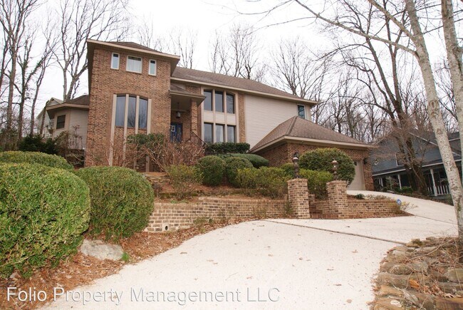 Primary Photo - 4 br, 4 bath House - 10016 Bluff Drive