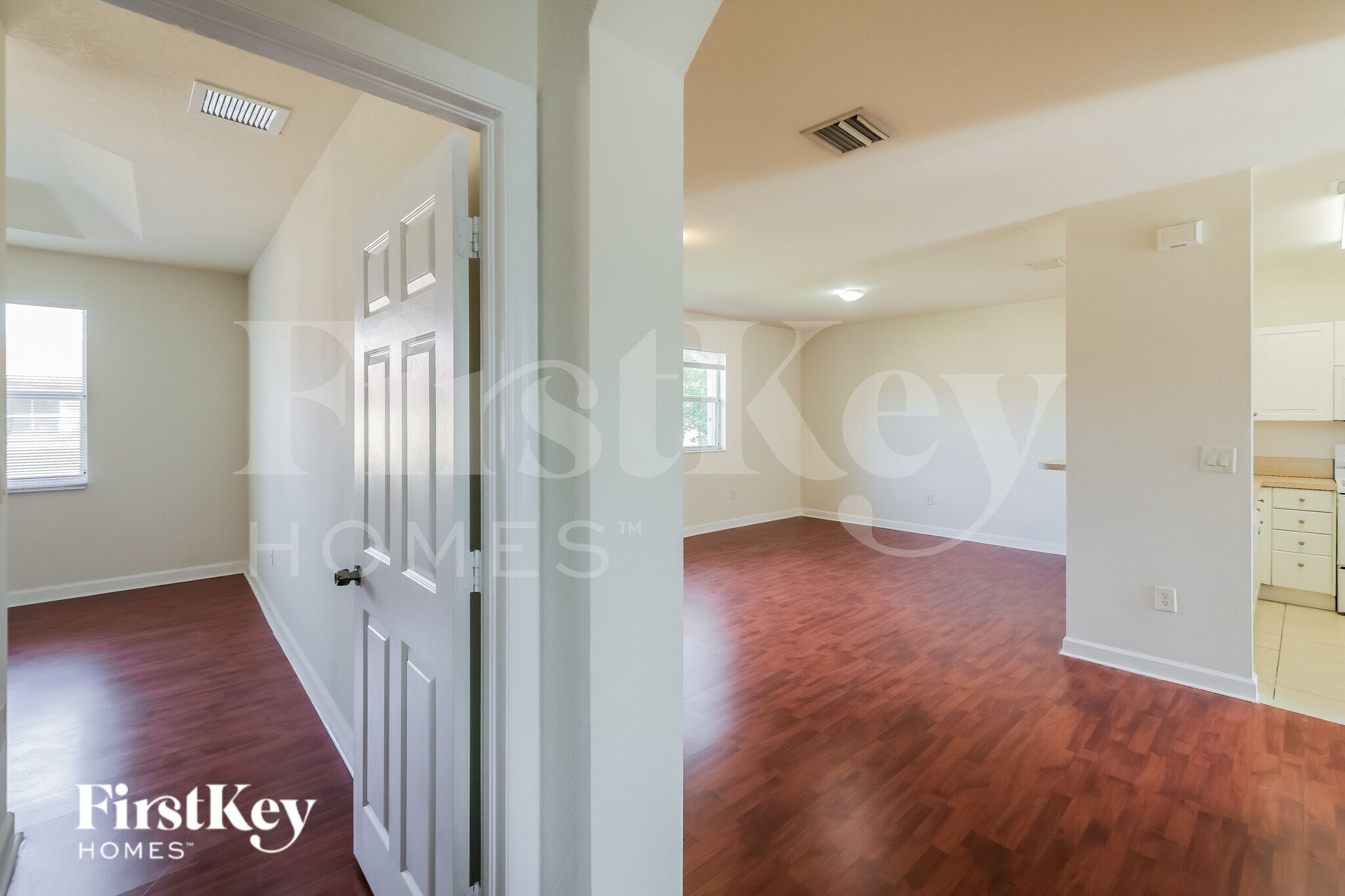 Building Photo - 1490 NE 33rd Rd