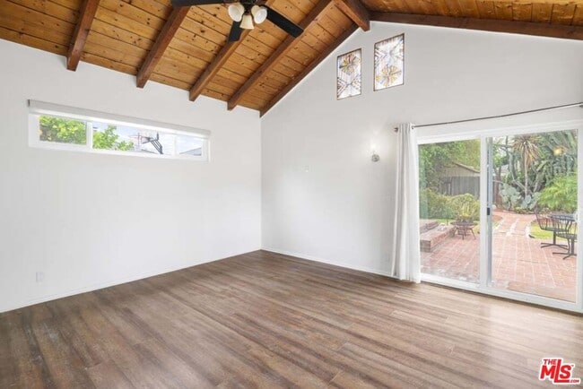 Building Photo - 4753 Saloma Ave