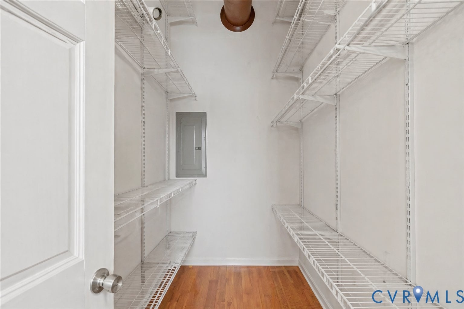 Building Photo - 124 W Bank St