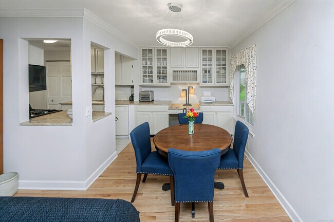 Building Photo - 53 Lawson Ln