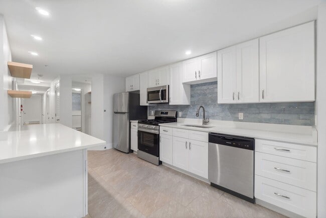 Building Photo - 6107 JFK Blvd E