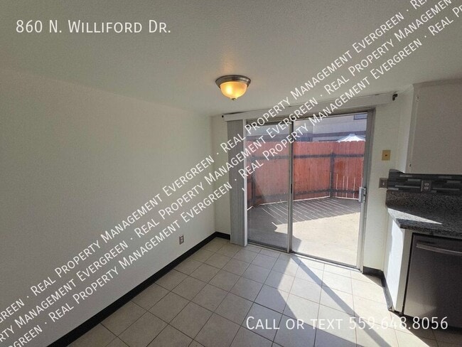 Building Photo - 860 N Williford Dr