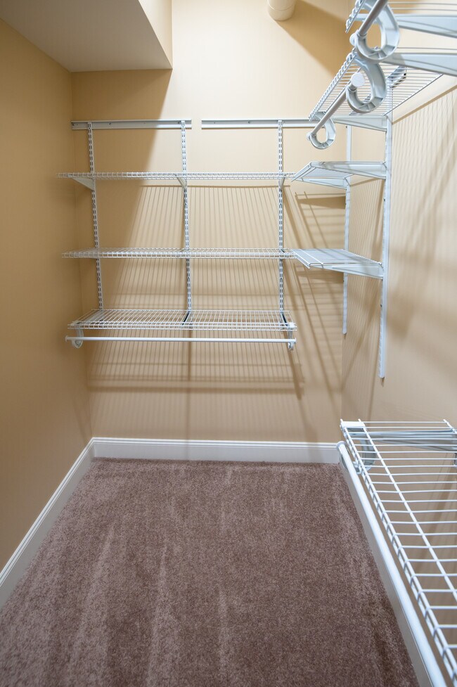 Building Photo - 433 W Railroad St