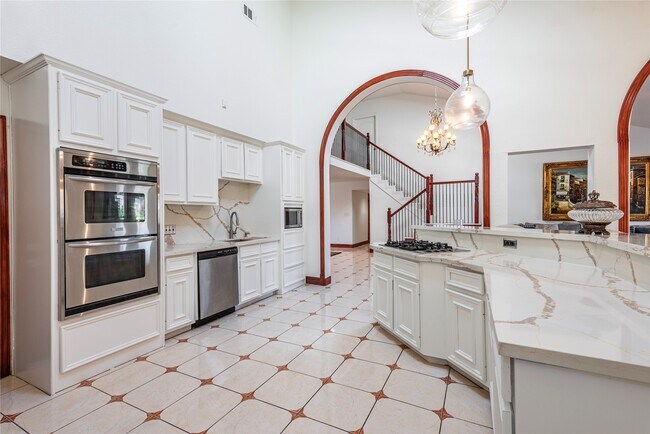 Building Photo - 2417 Gerol Dr