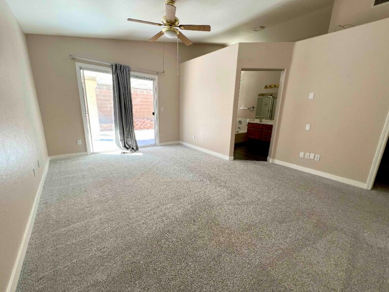 Building Photo - 3845 Bach Way