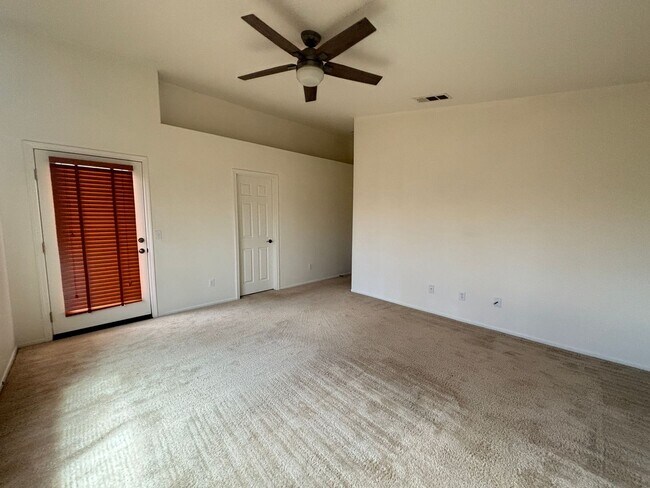 Building Photo - Single Story West Rosamond Home