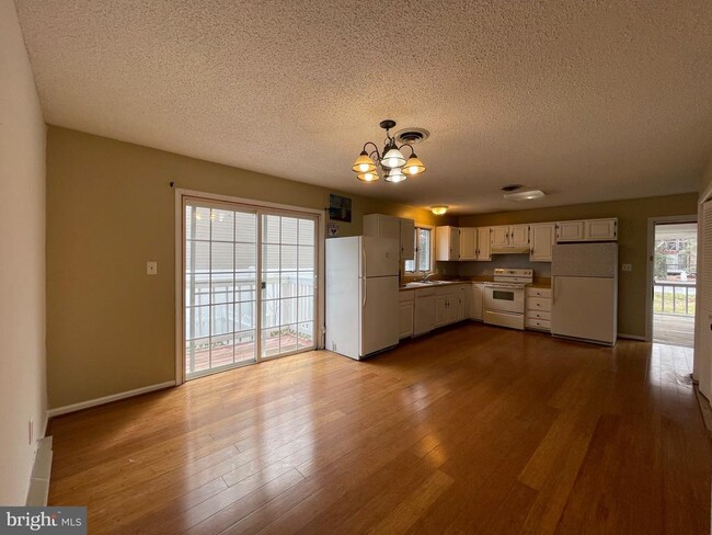 Building Photo - 32837 Bauska Dr
