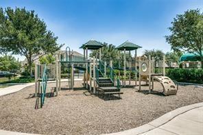 Building Photo - 4697 Edith St