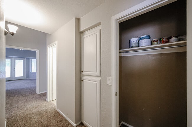 Building Photo - 14707 W Lupine Ln