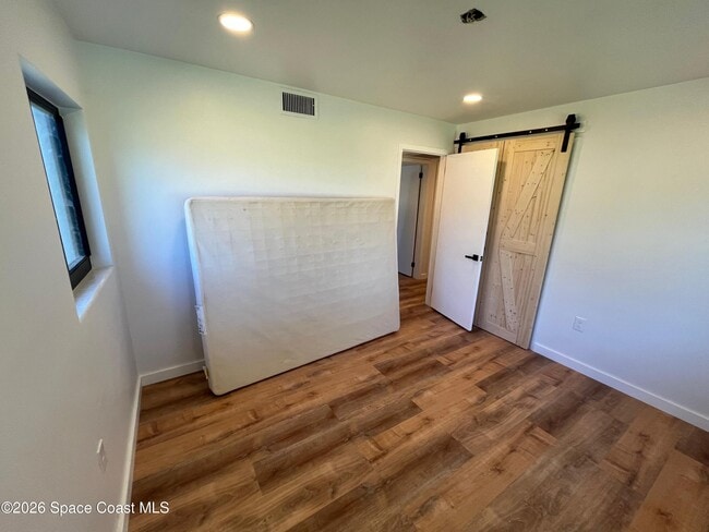 Building Photo - 1004 Samar Rd