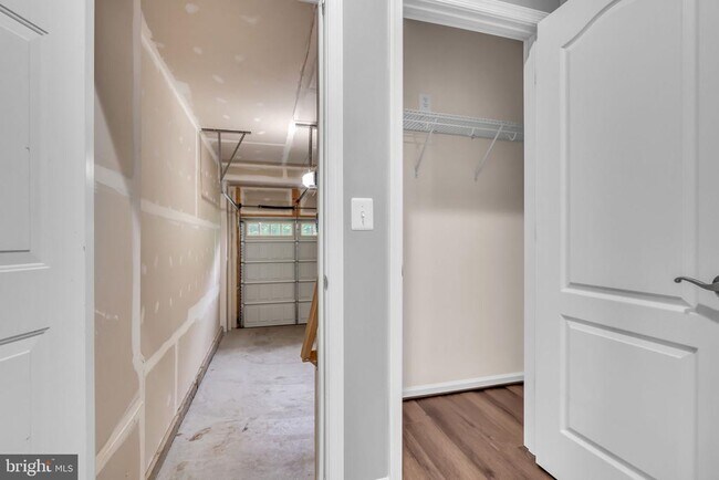 Building Photo - 40578 Sculpin Ct