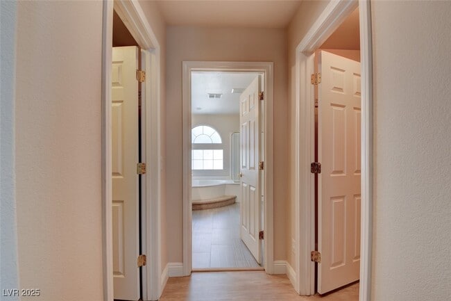 Building Photo - 10776 Teton Village Ct