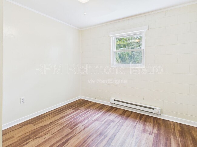 Building Photo - 923 N 20th St