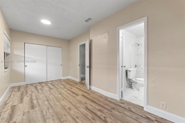 Building Photo - 3507 SW 25th Ter