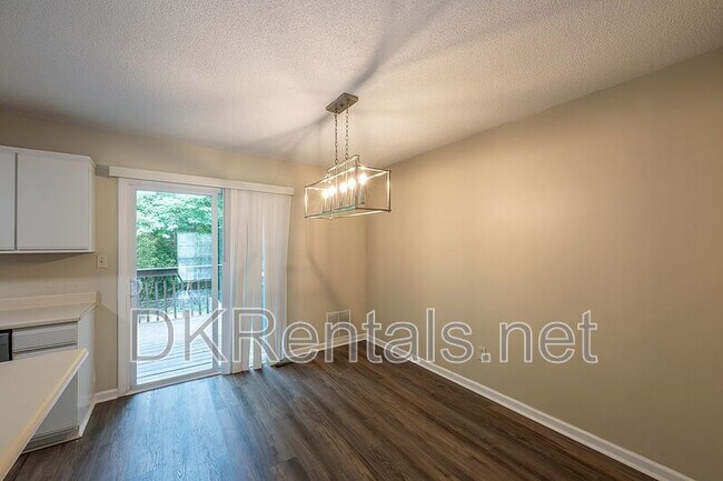 Building Photo - 3536 Kennesaw Station Dr