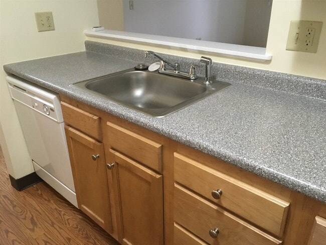 Building Photo - 99 Eastern Ave